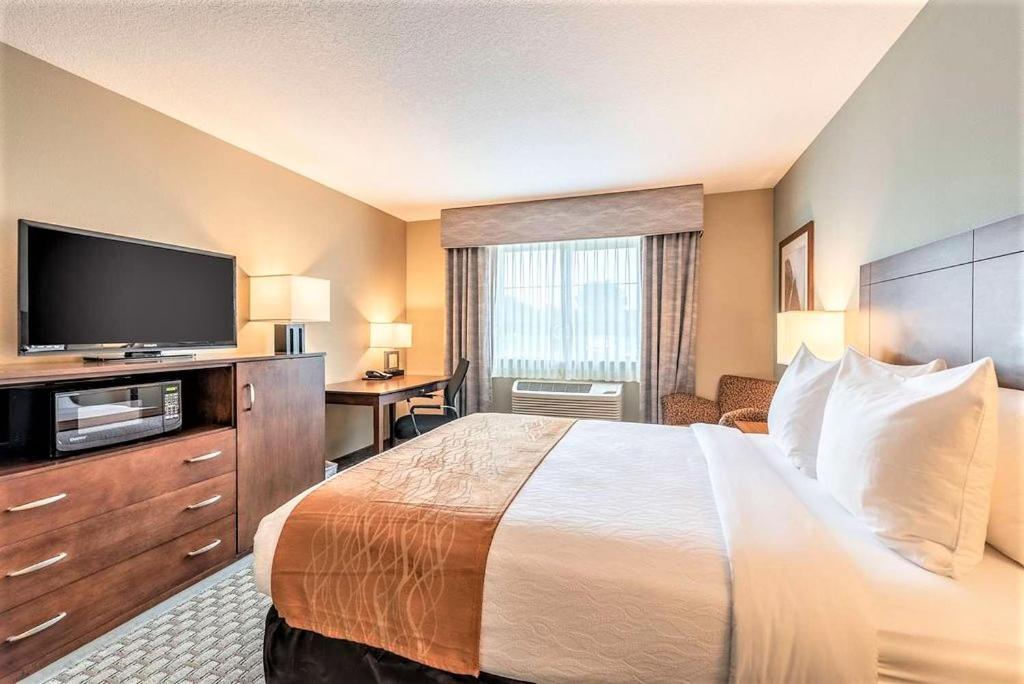 Amerivu Inn And Suites - Chisago City Εξωτερικό φωτογραφία