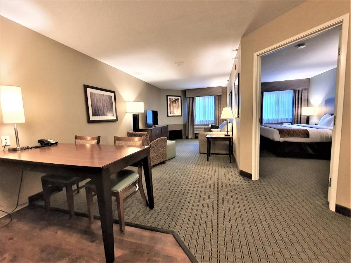 Amerivu Inn And Suites - Chisago City Εξωτερικό φωτογραφία