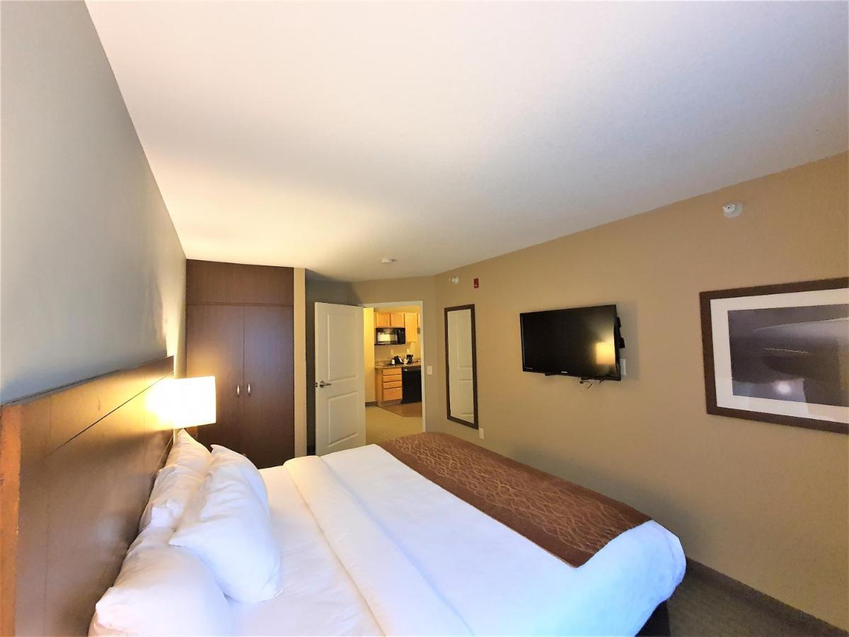 Amerivu Inn And Suites - Chisago City Εξωτερικό φωτογραφία