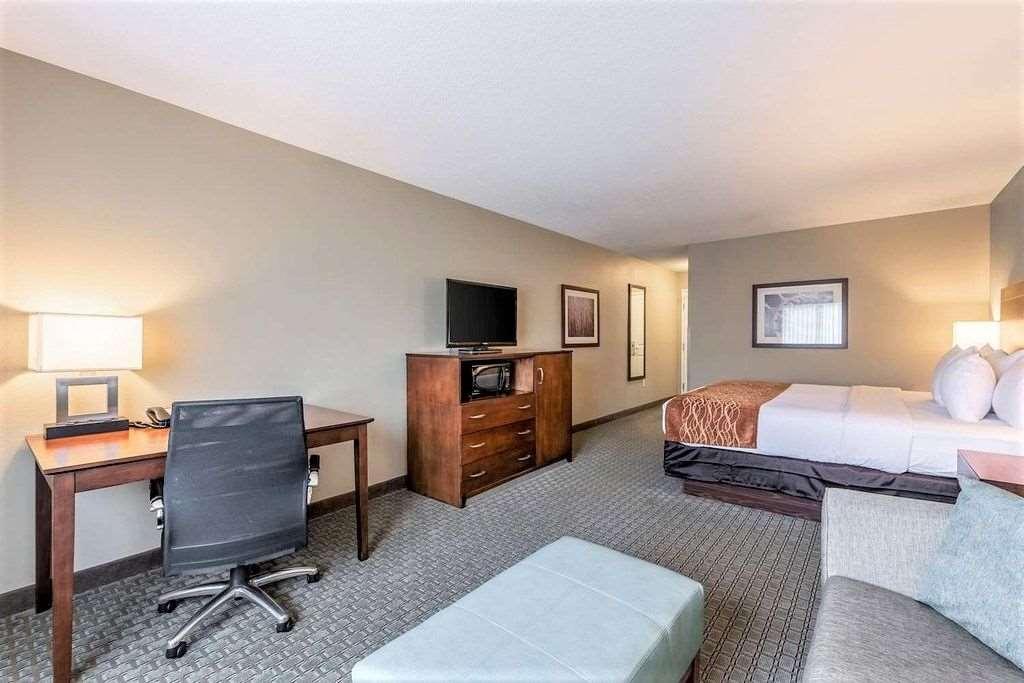 Amerivu Inn And Suites - Chisago City Δωμάτιο φωτογραφία